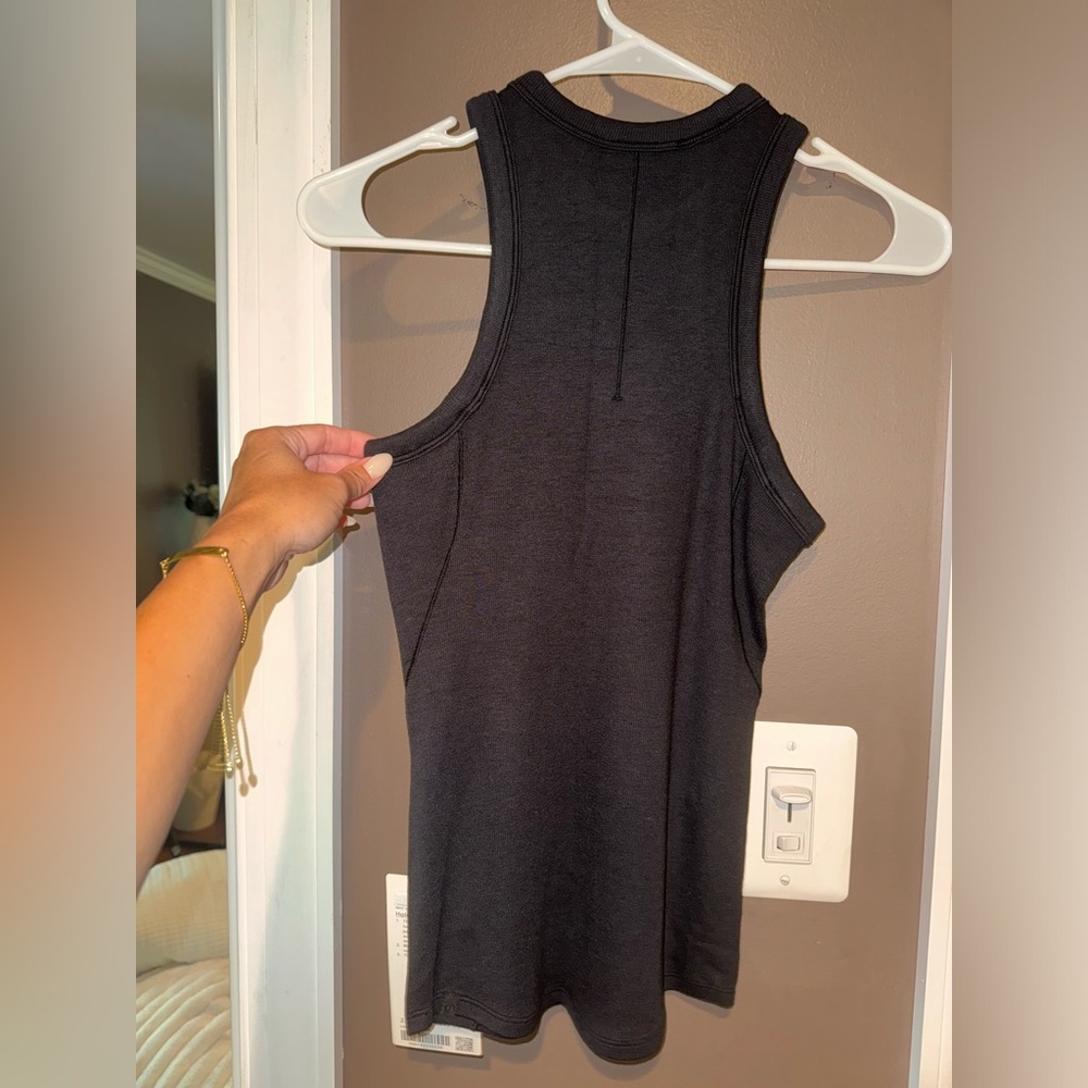 Lululemon hold tight tank